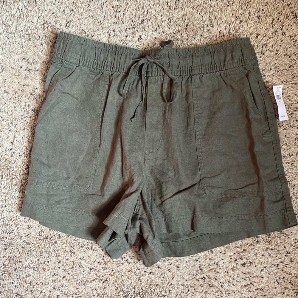 ☀️ Gap army green shorts ☀️